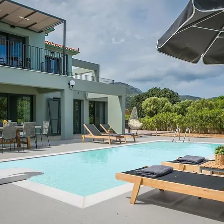 Lantana Villa *