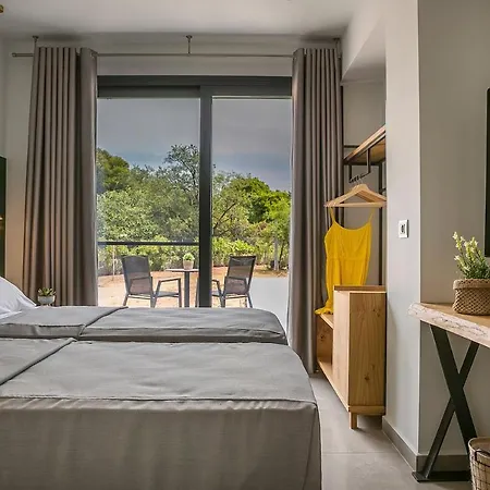 Lantana Villa