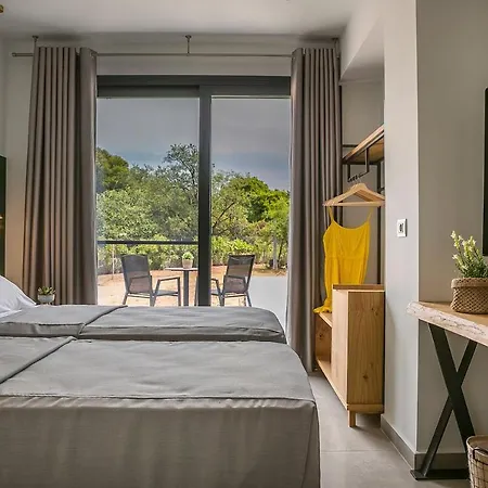 Lantana Villa